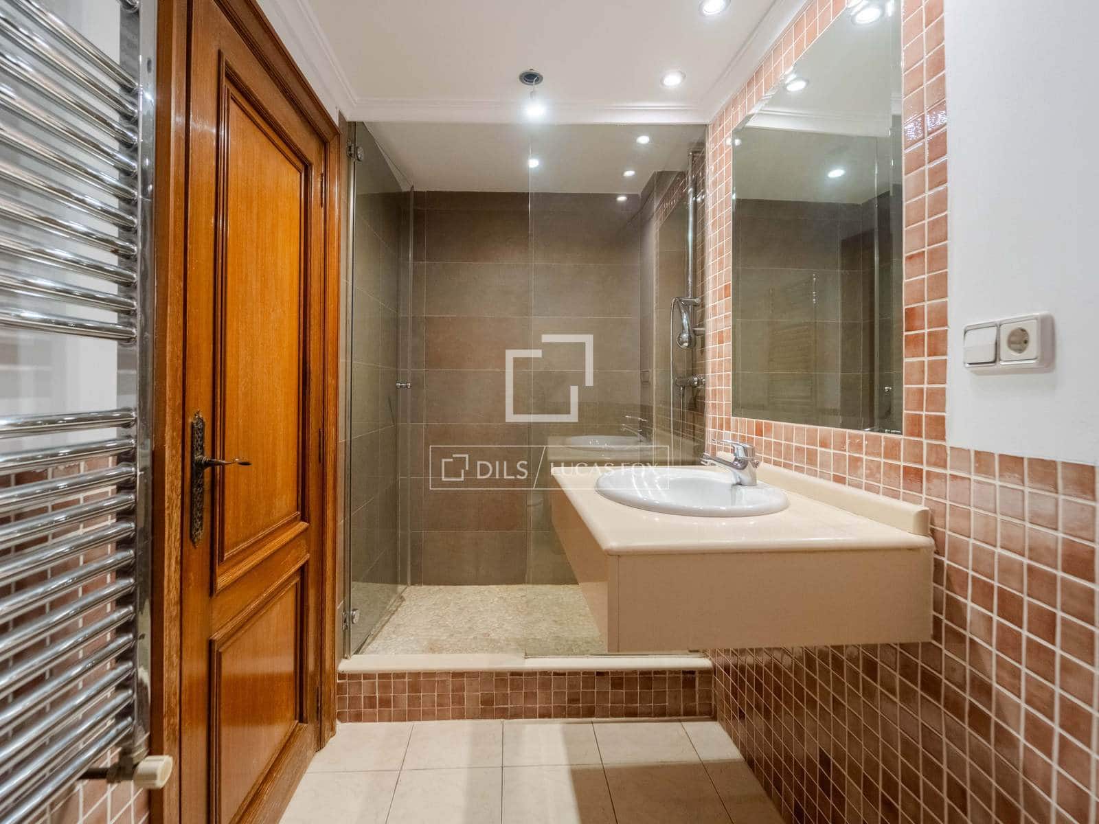 5 bedroom Apartment for sale in Valencia city with garage - € 2,100,000 (Ref: 9737267)