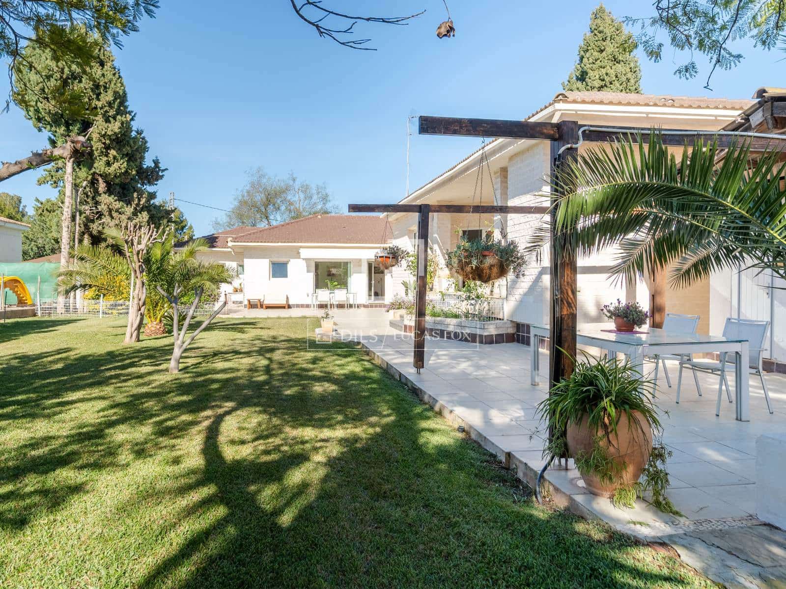 5 sypialnia Willa na sprzedaż w La Pobla de Vallbona z basenem - 925 000 € (Ref: 9739115)