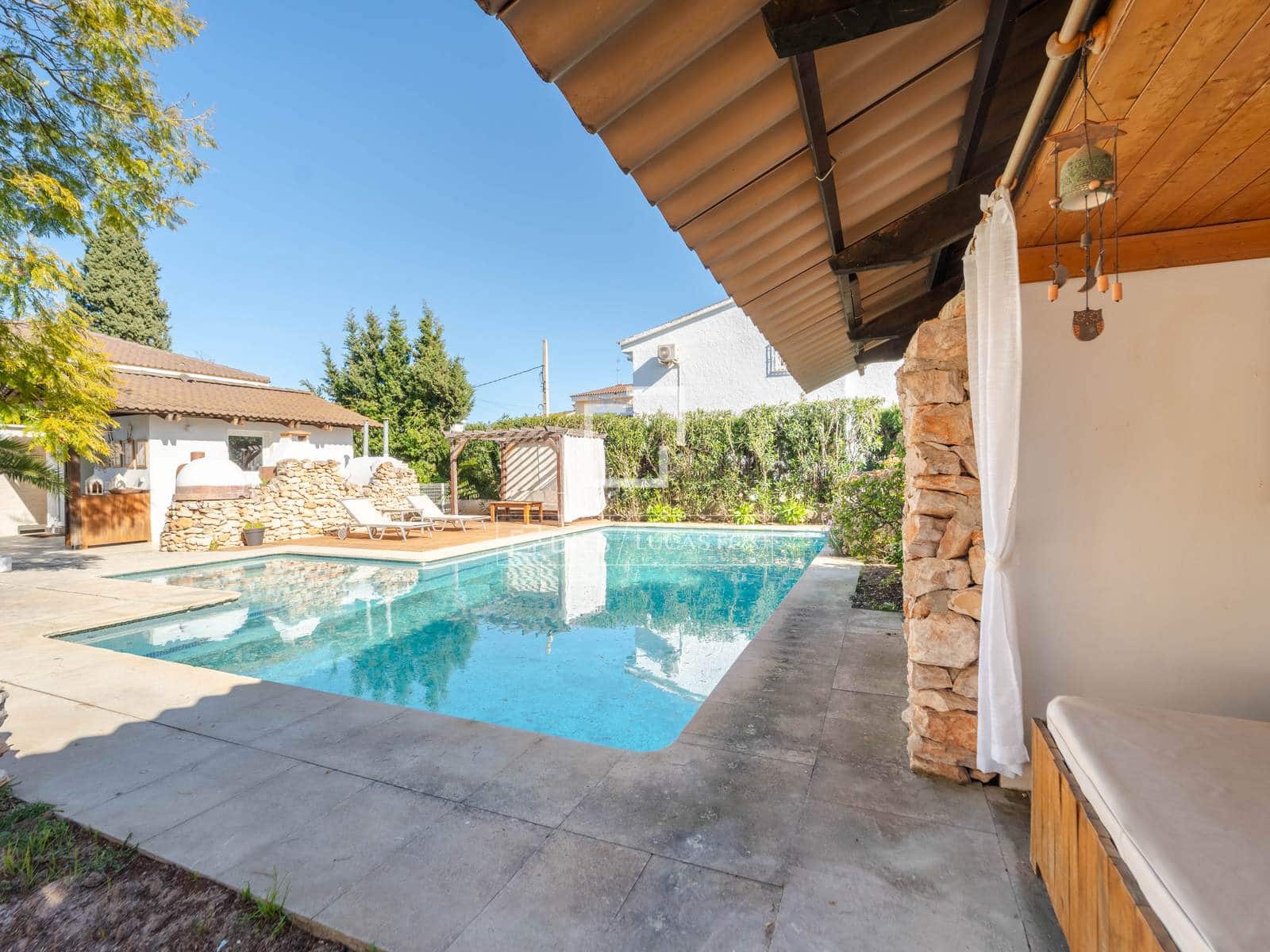 5 sypialnia Willa na sprzedaż w La Pobla de Vallbona z basenem - 925 000 € (Ref: 9739115)