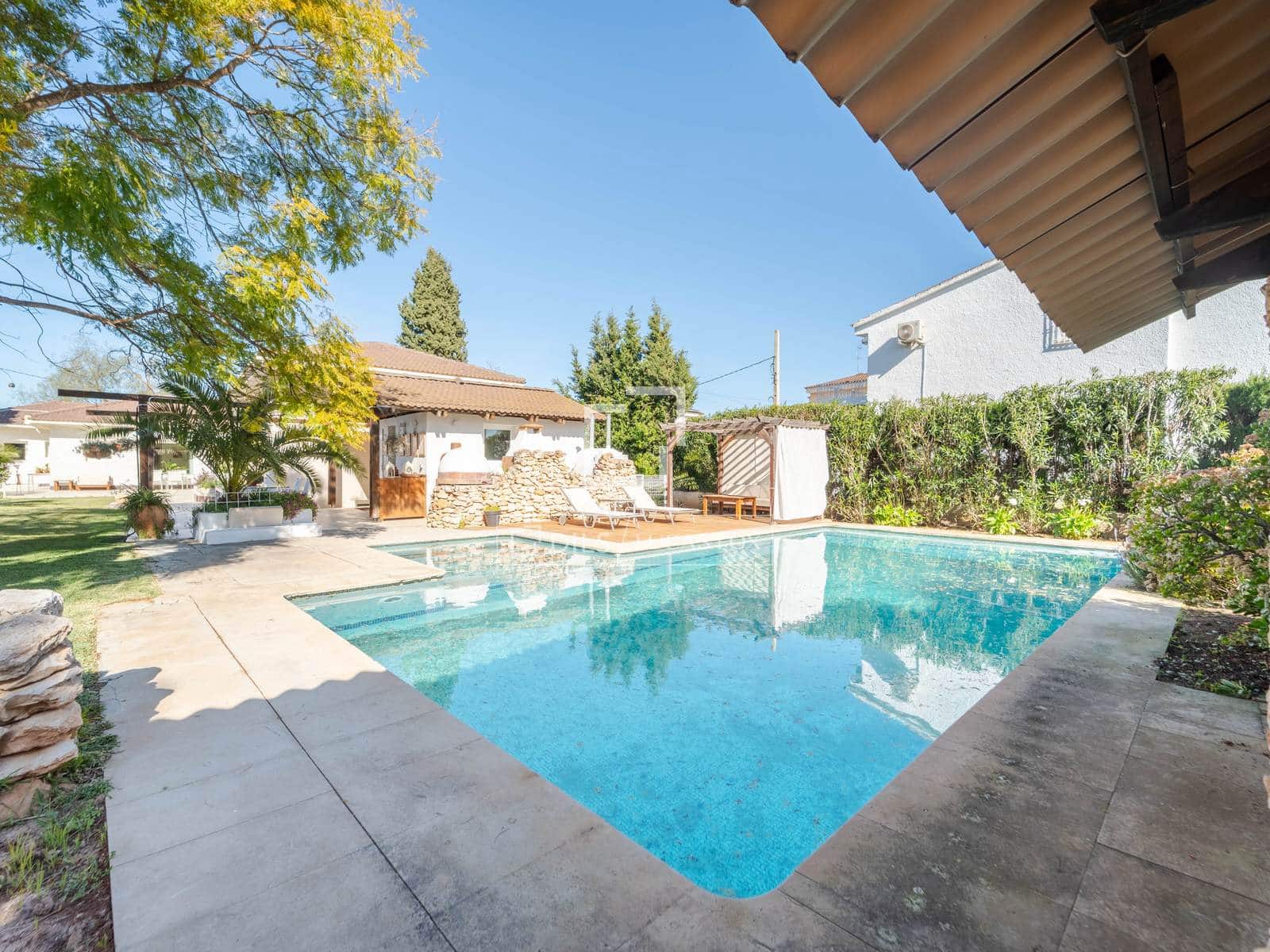 5 sypialnia Willa na sprzedaż w La Pobla de Vallbona z basenem - 925 000 € (Ref: 9739115)