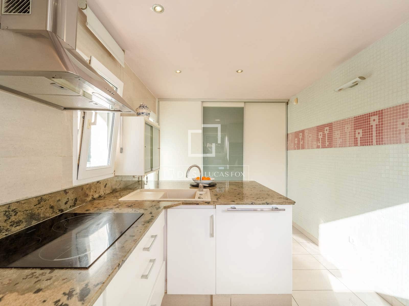 5 sypialnia Willa na sprzedaż w La Pobla de Vallbona z basenem - 925 000 € (Ref: 9739115)