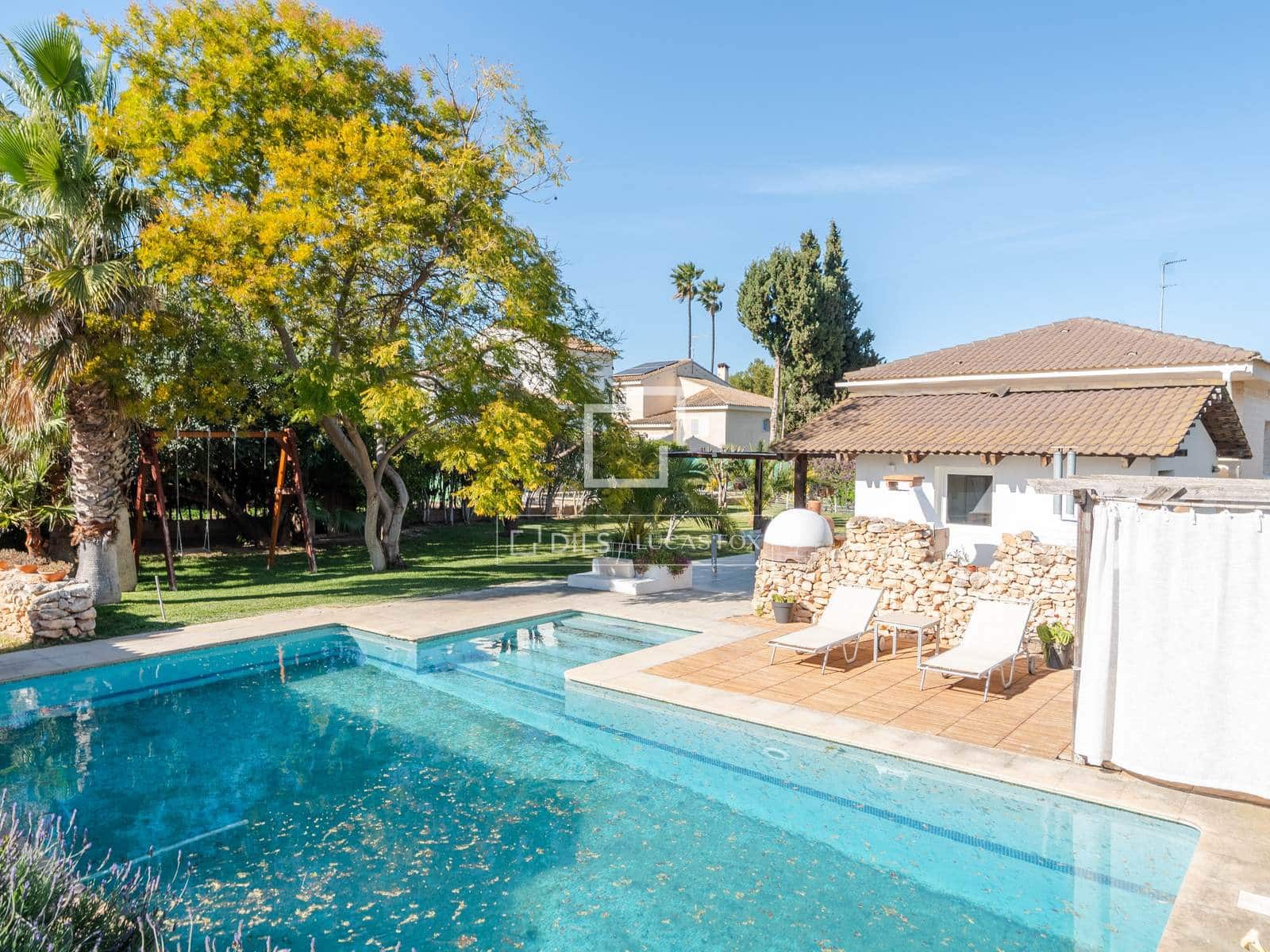 5 sypialnia Willa na sprzedaż w La Pobla de Vallbona z basenem - 925 000 € (Ref: 9739115)