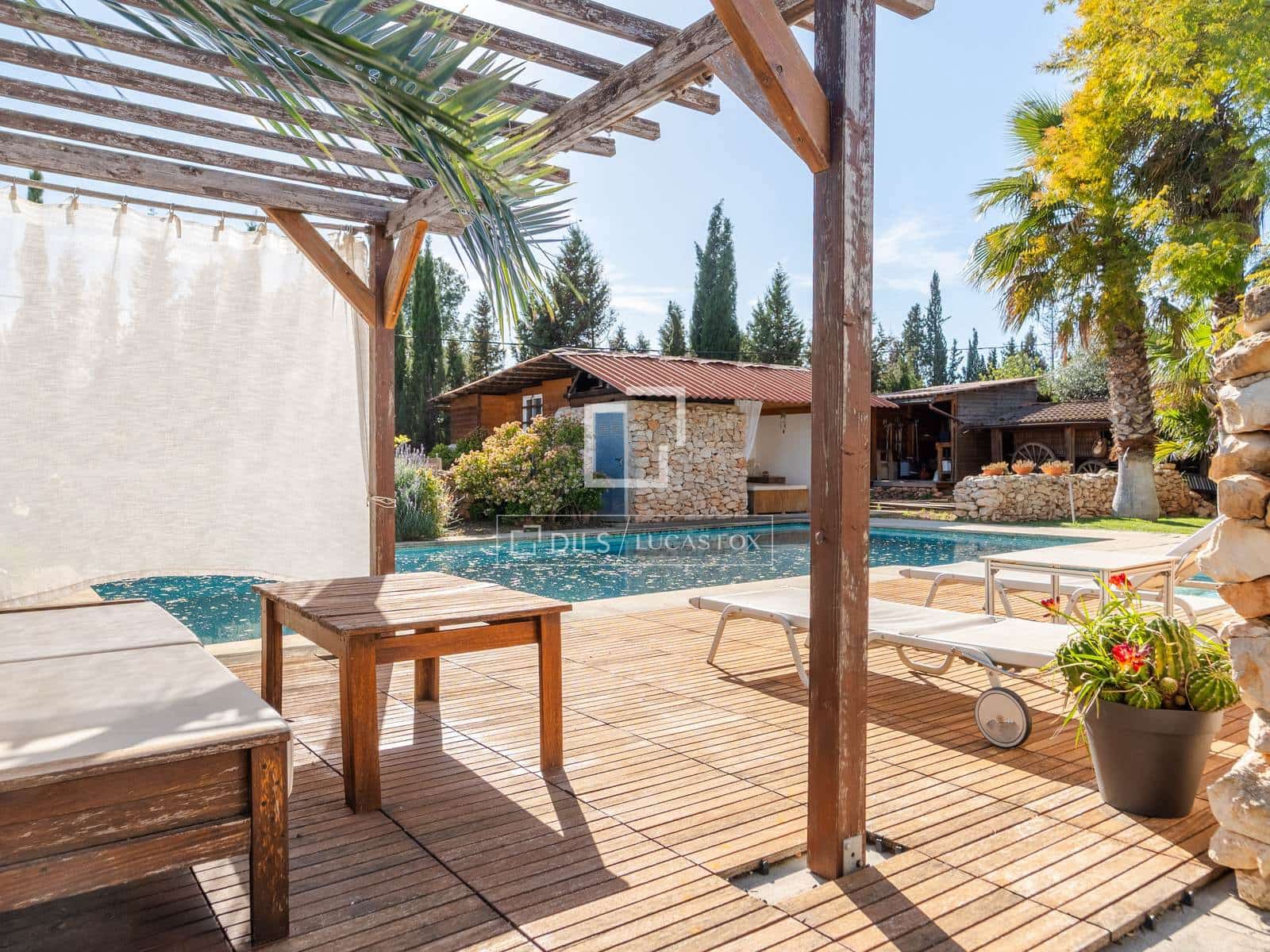 5 sypialnia Willa na sprzedaż w La Pobla de Vallbona z basenem - 925 000 € (Ref: 9739115)