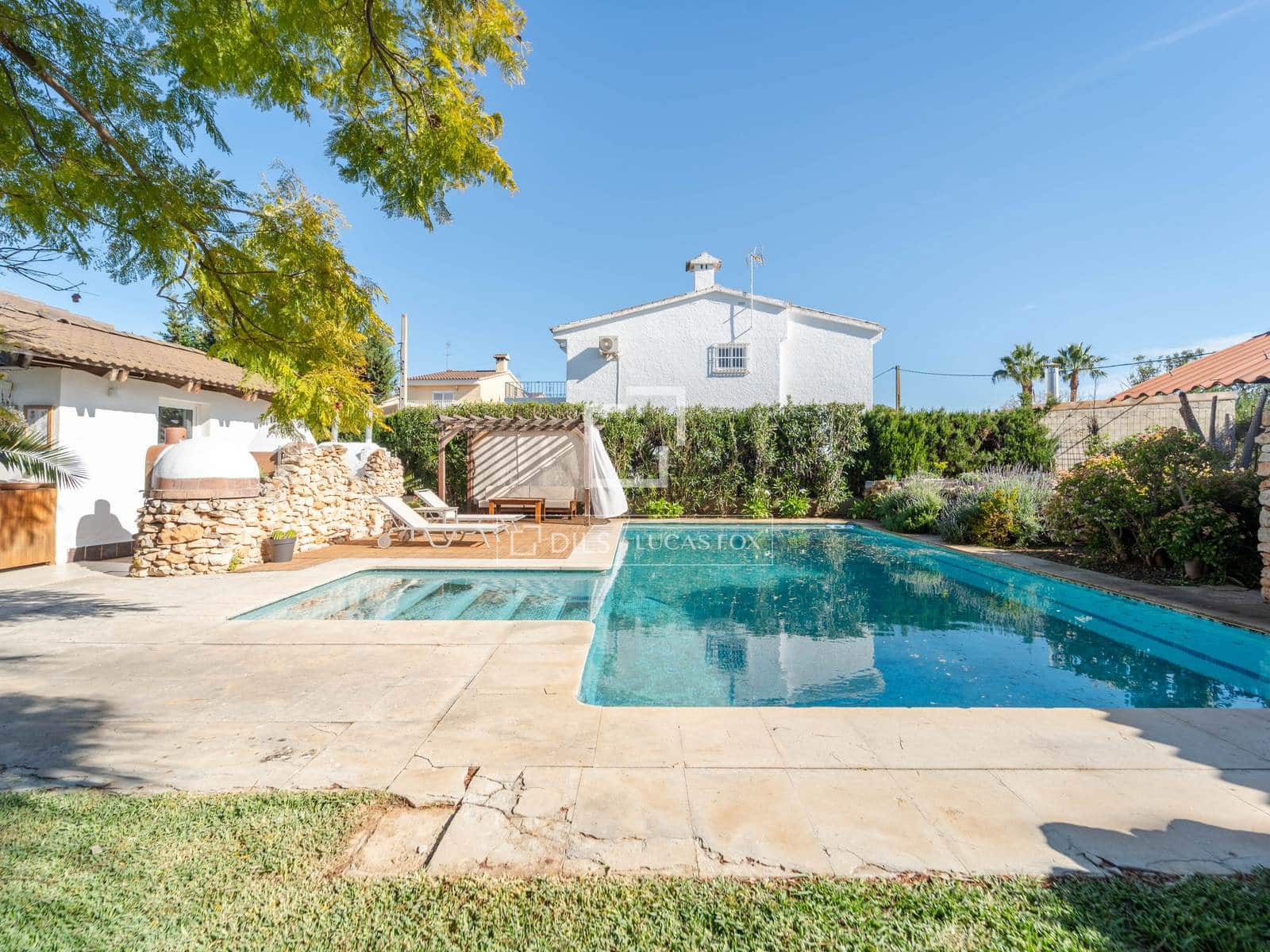 5 sypialnia Willa na sprzedaż w La Pobla de Vallbona z basenem - 925 000 € (Ref: 9739115)