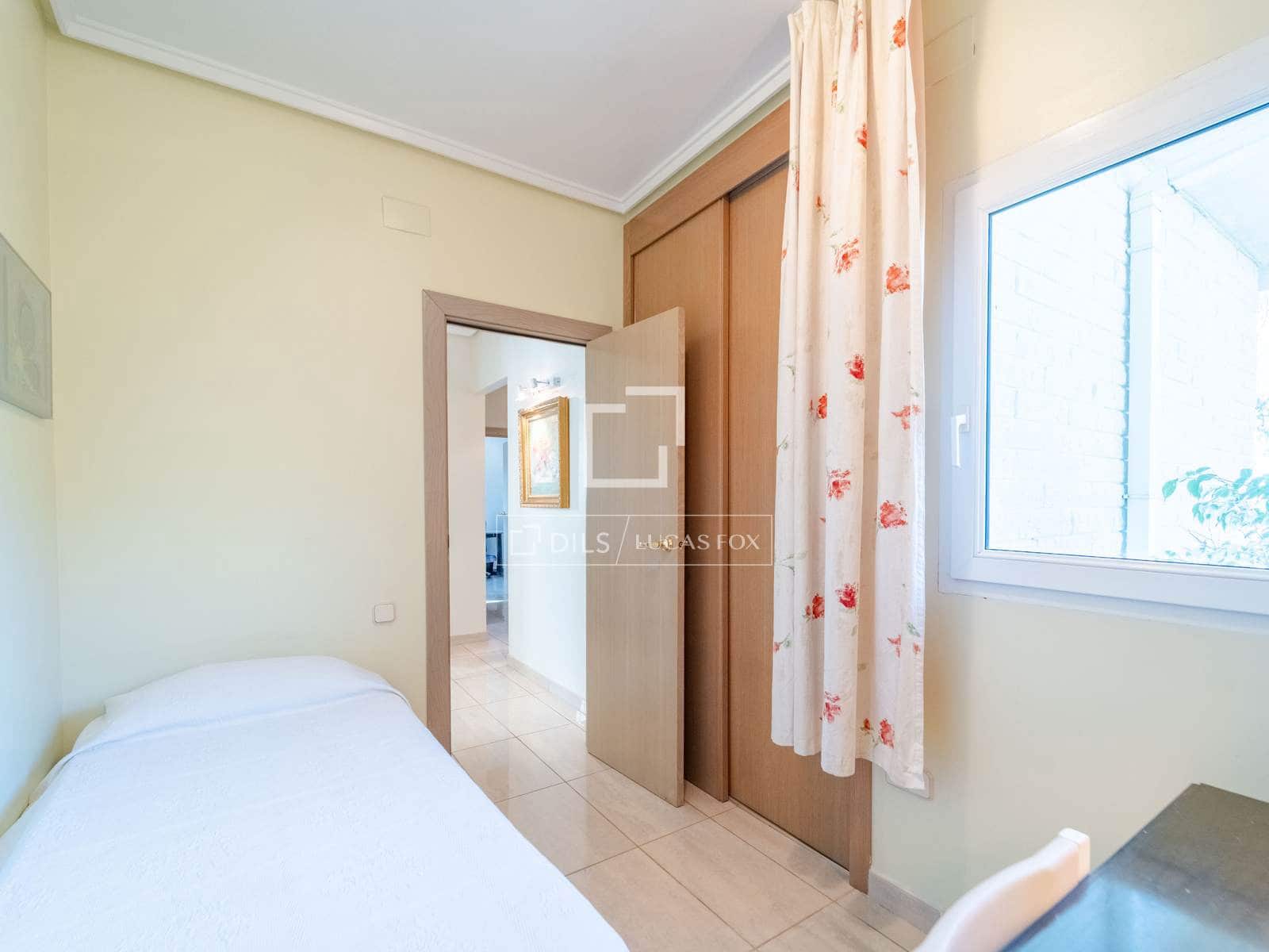 5 sypialnia Willa na sprzedaż w La Pobla de Vallbona z basenem - 925 000 € (Ref: 9739115)