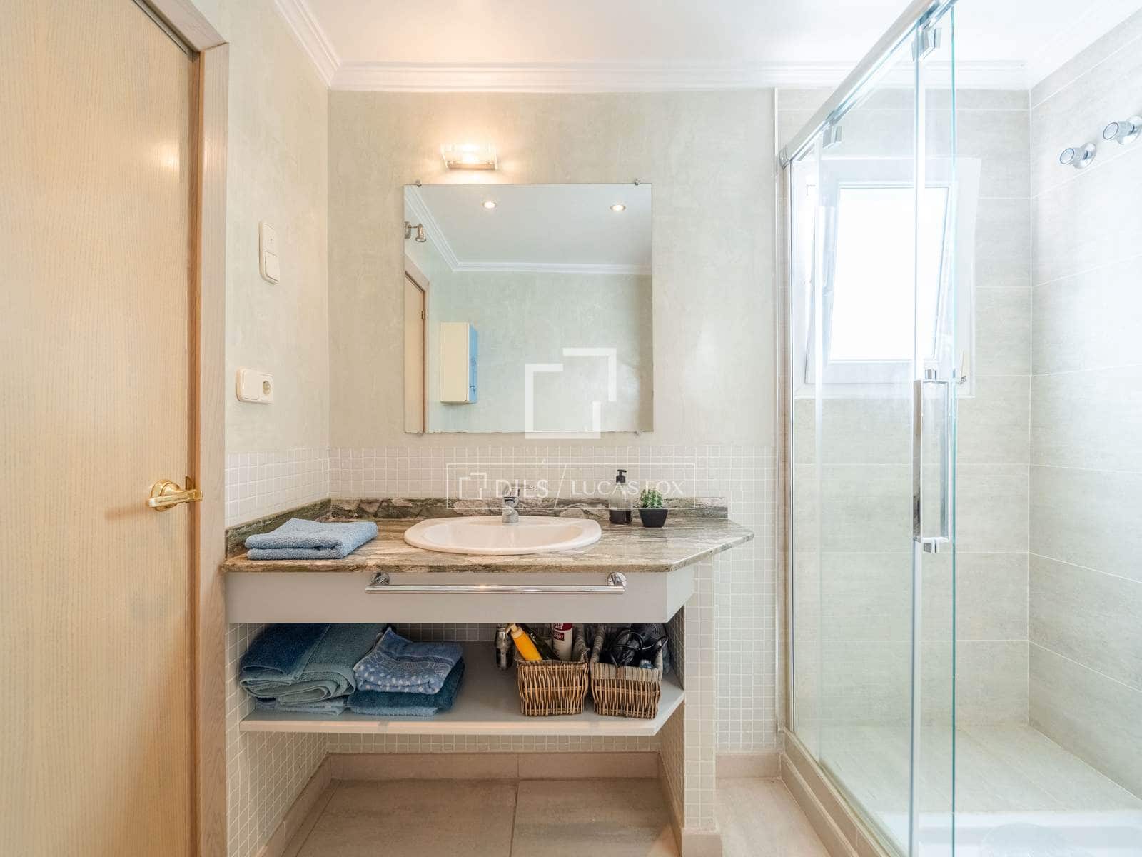 5 sypialnia Willa na sprzedaż w La Pobla de Vallbona z basenem - 925 000 € (Ref: 9739115)