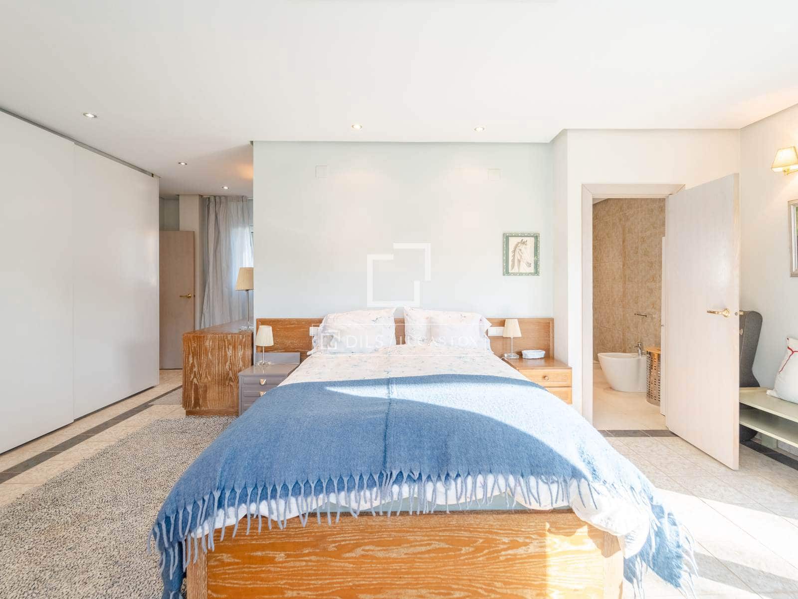 5 sypialnia Willa na sprzedaż w La Pobla de Vallbona z basenem - 925 000 € (Ref: 9739115)