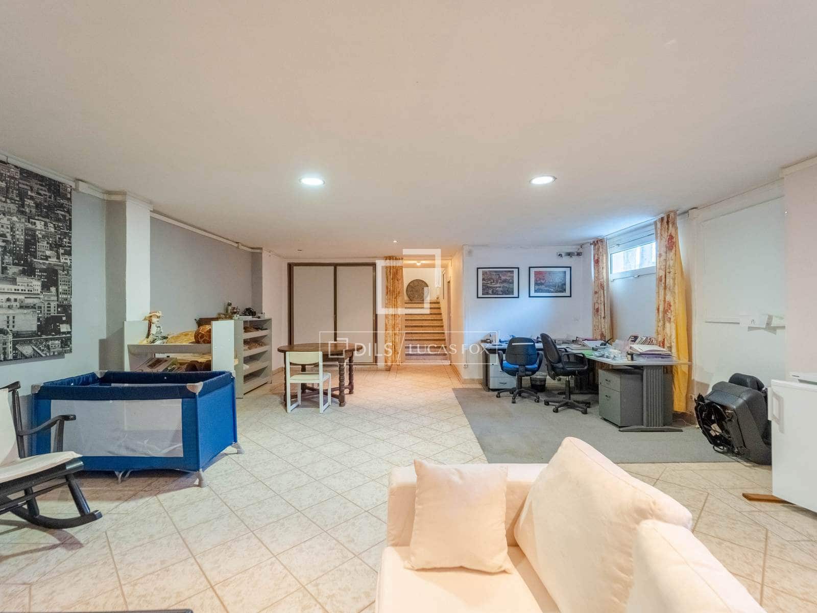 5 sypialnia Willa na sprzedaż w La Pobla de Vallbona z basenem - 925 000 € (Ref: 9739115)