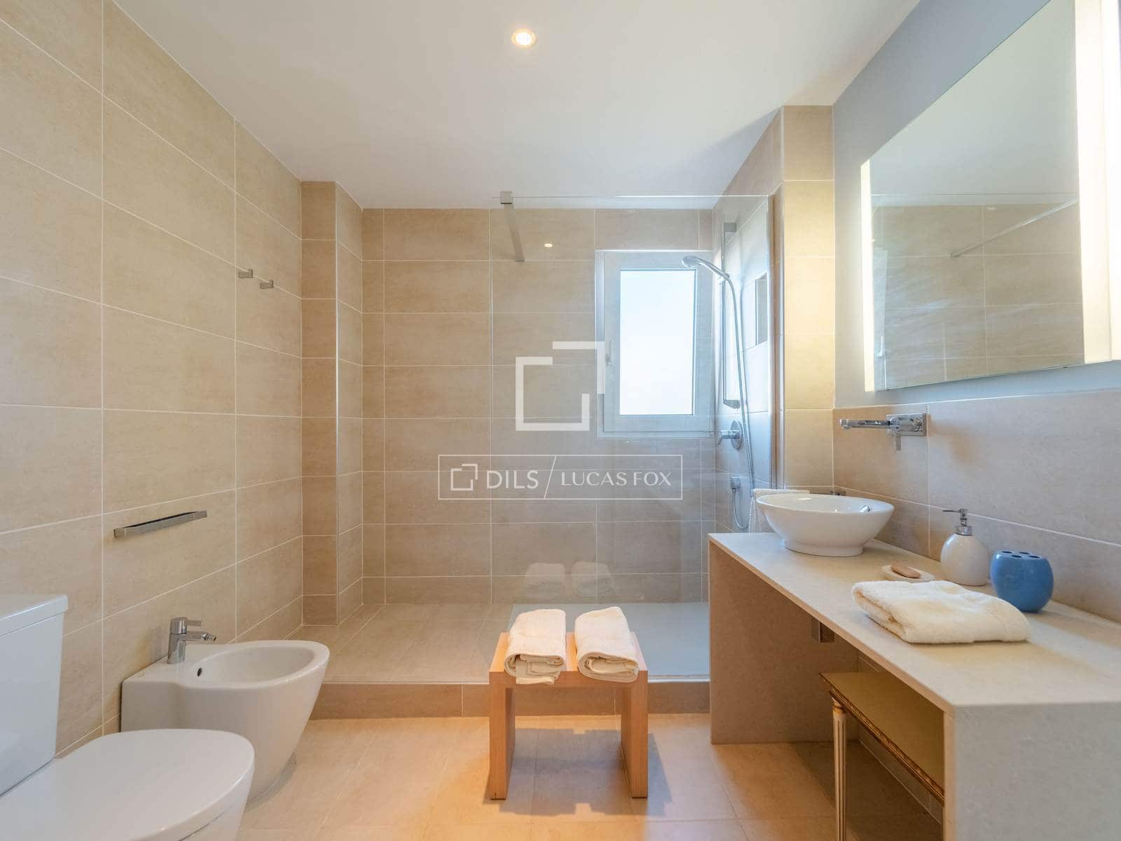 5 sypialnia Willa na sprzedaż w La Pobla de Vallbona z basenem - 925 000 € (Ref: 9739115)