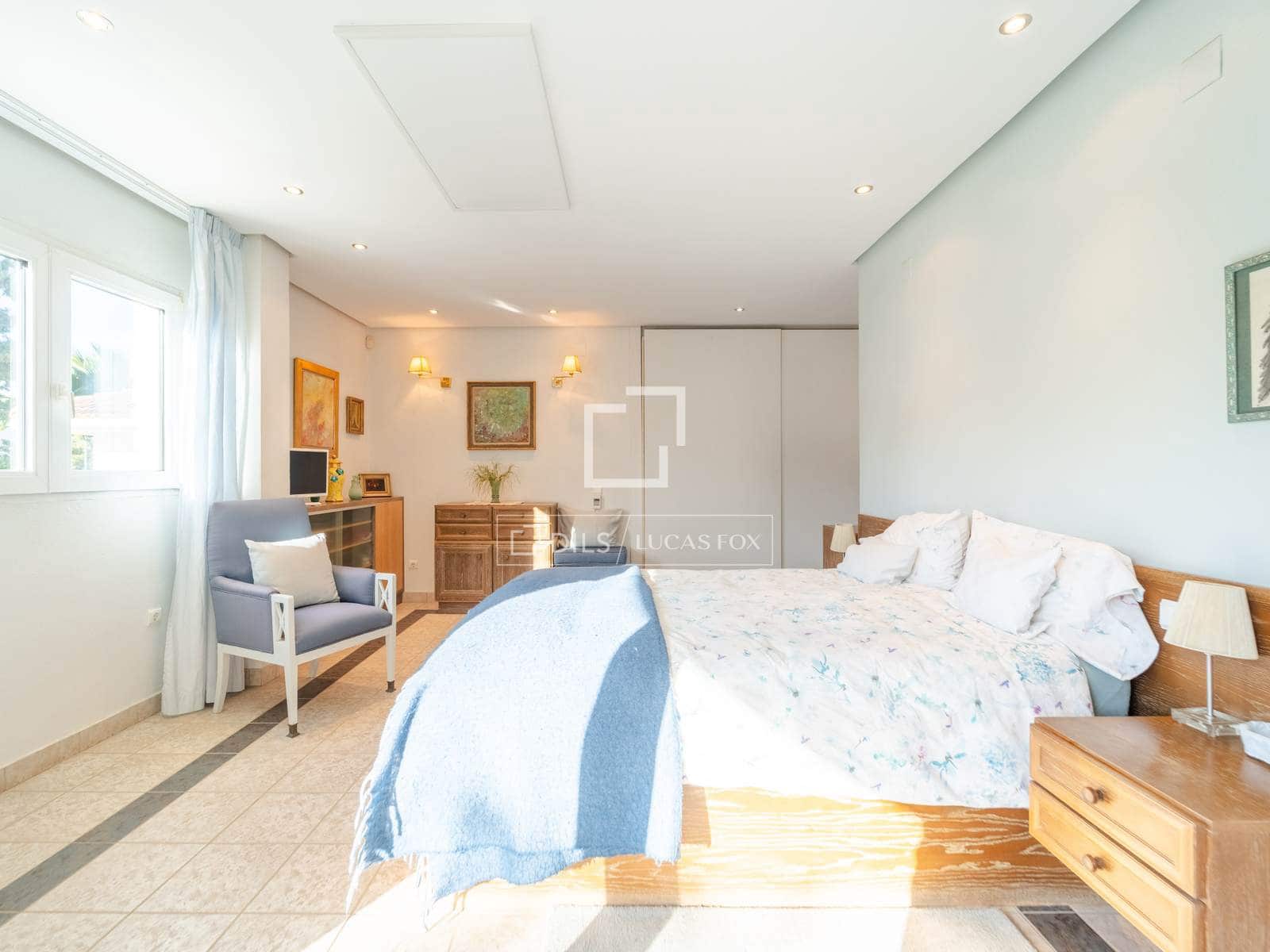 5 sypialnia Willa na sprzedaż w La Pobla de Vallbona z basenem - 925 000 € (Ref: 9739115)