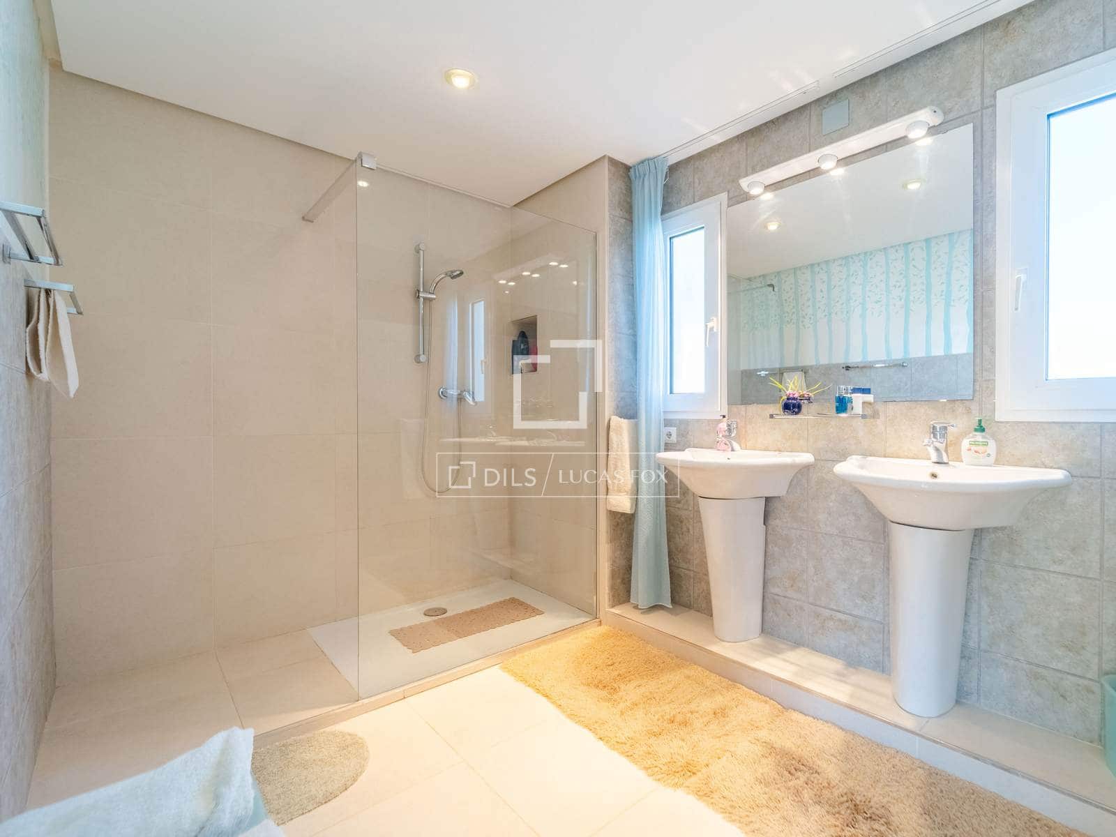 5 sypialnia Willa na sprzedaż w La Pobla de Vallbona z basenem - 925 000 € (Ref: 9739115)