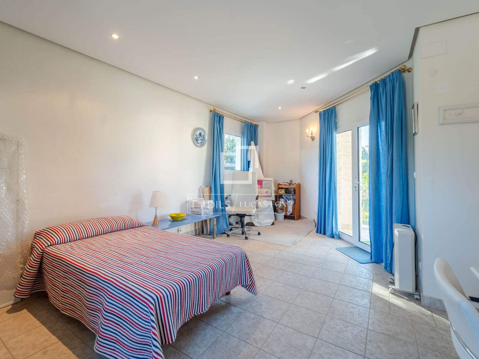 5 sypialnia Willa na sprzedaż w La Pobla de Vallbona z basenem - 925 000 € (Ref: 9739115)