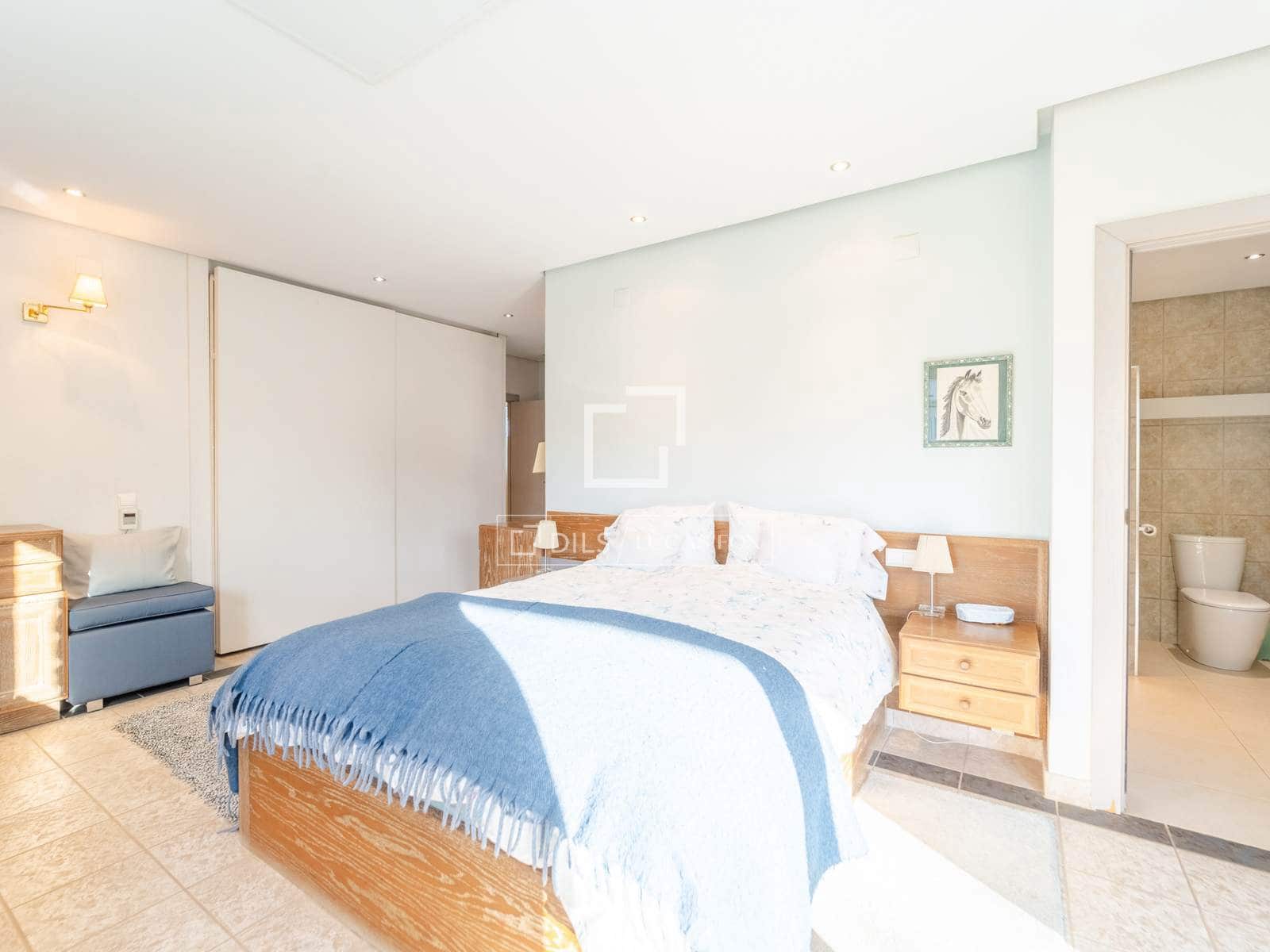 5 sypialnia Willa na sprzedaż w La Pobla de Vallbona z basenem - 925 000 € (Ref: 9739115)