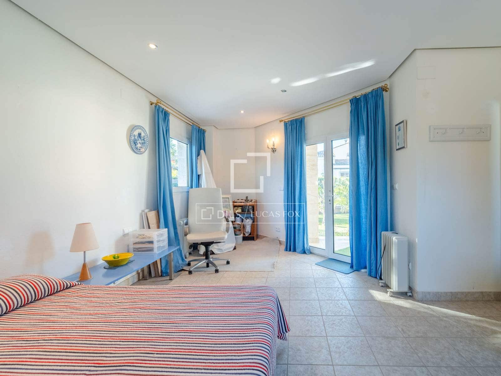 5 sypialnia Willa na sprzedaż w La Pobla de Vallbona z basenem - 925 000 € (Ref: 9739115)