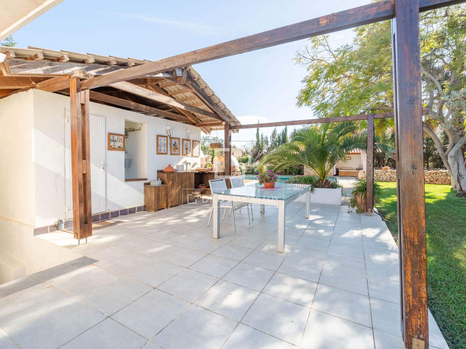 5 sypialnia Willa na sprzedaż w La Pobla de Vallbona z basenem - 925 000 € (Ref: 9739115)