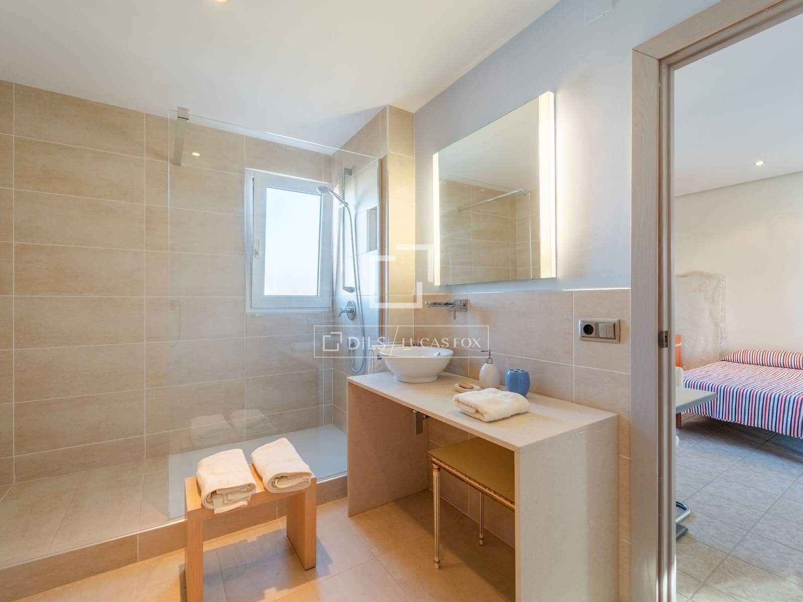 5 sypialnia Willa na sprzedaż w La Pobla de Vallbona z basenem - 925 000 € (Ref: 9739115)