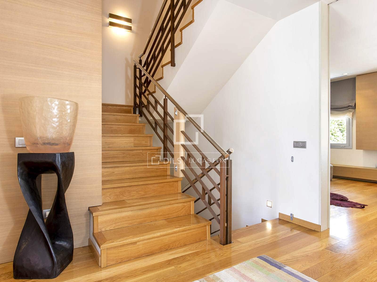 6 slaapkamer Villa te huur in Barcelona stad met zwembad garage - € 9.900 (Ref: 9739239)