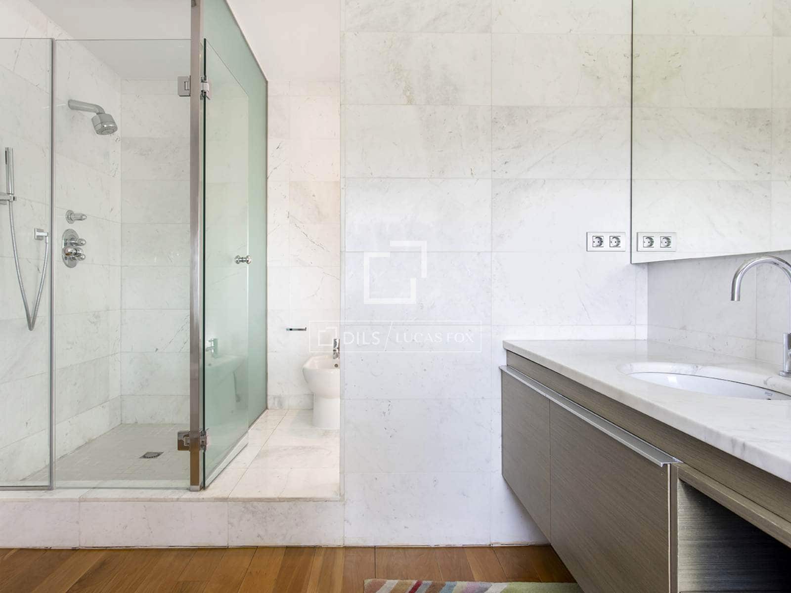 6 slaapkamer Villa te huur in Barcelona stad met zwembad garage - € 9.900 (Ref: 9739239)