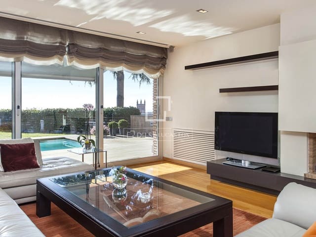 Chalet de 6 habitaciones en Barcelona ciudad en alquiler con piscina garaje - 9.900 € (Ref: 9739239)
