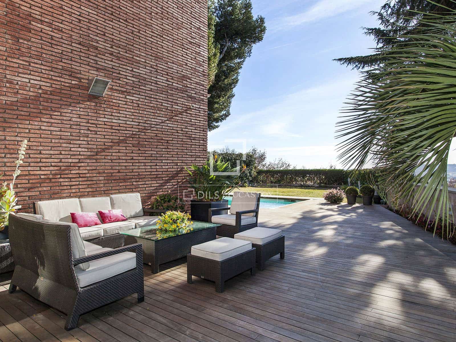 6 slaapkamer Villa te huur in Barcelona stad met zwembad garage - € 9.900 (Ref: 9739239)