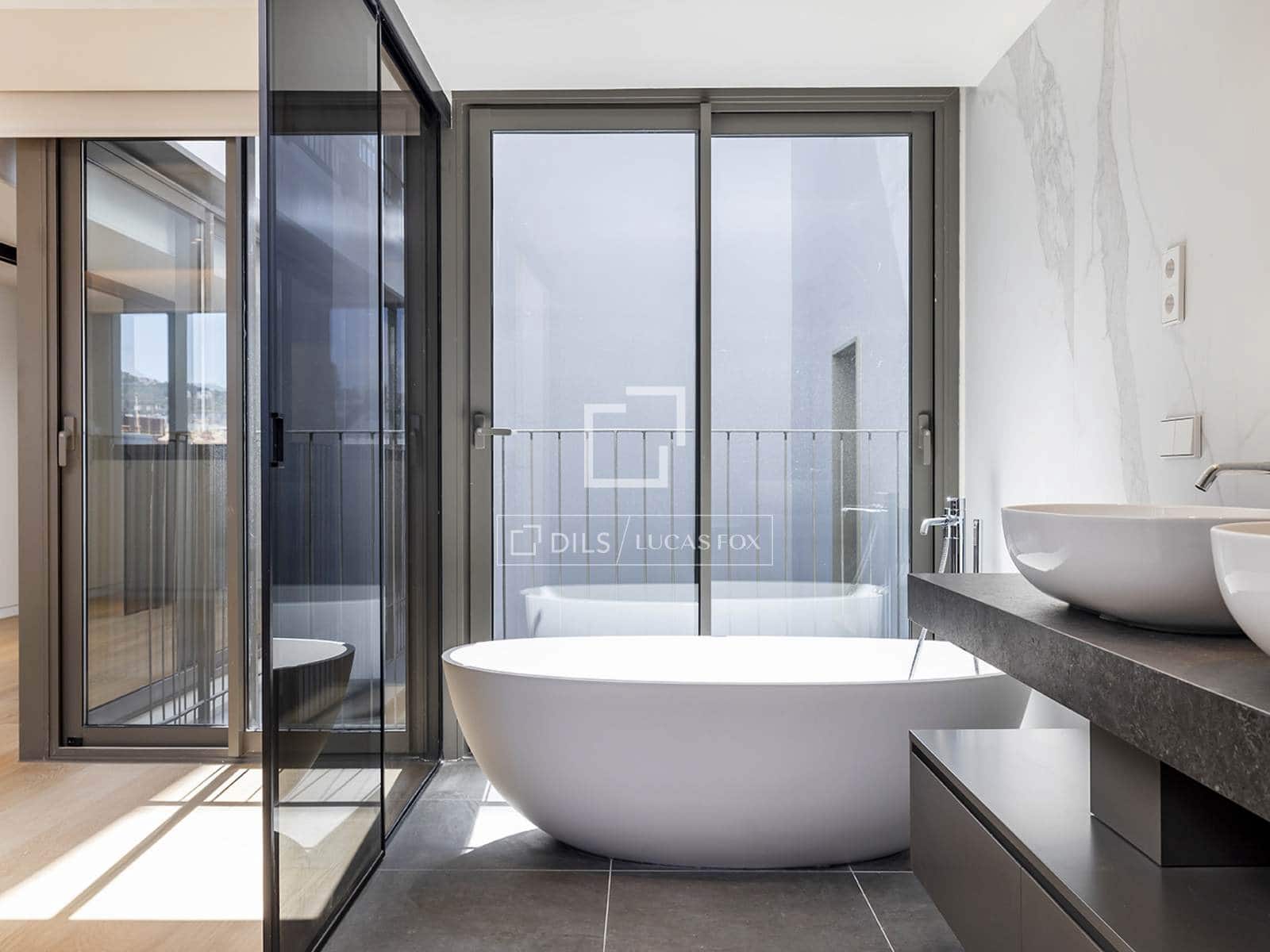 Ático de 3 habitaciones en Barcelona ciudad en venta con piscina garaje - 12.000.000 € (Ref: 9739240)