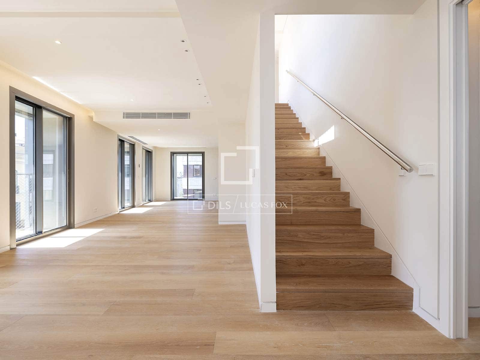 Ático de 3 habitaciones en Barcelona ciudad en venta con piscina garaje - 12.000.000 € (Ref: 9739240)