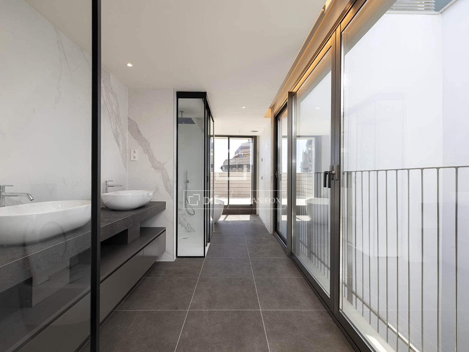 Ático de 3 habitaciones en Barcelona ciudad en venta con piscina garaje - 12.000.000 € (Ref: 9739240)