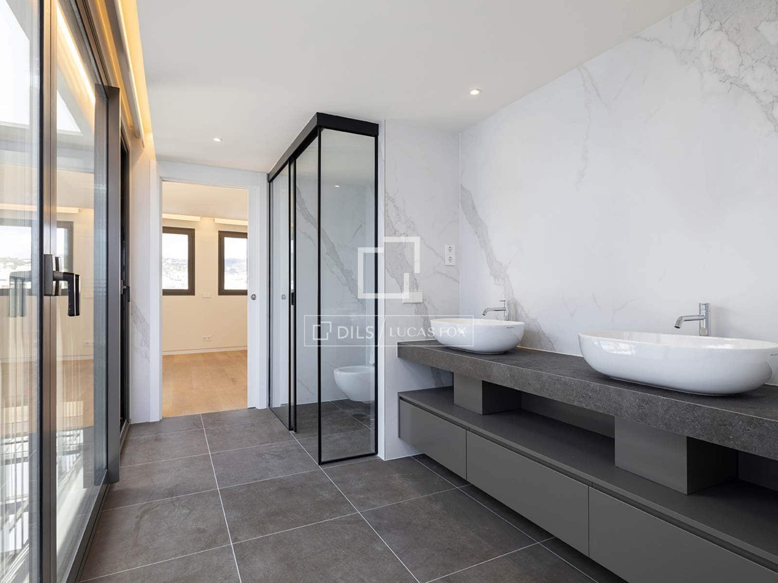 Ático de 3 habitaciones en Barcelona ciudad en venta con piscina garaje - 12.000.000 € (Ref: 9739240)