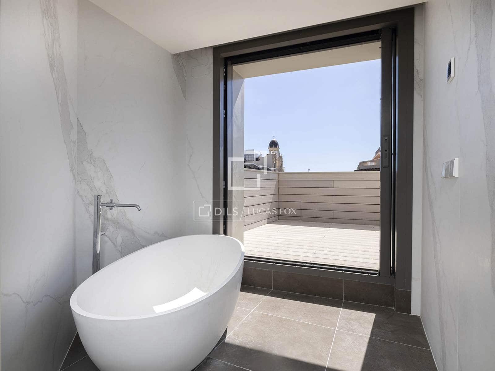 Ático de 3 habitaciones en Barcelona ciudad en venta con piscina garaje - 12.000.000 € (Ref: 9739240)