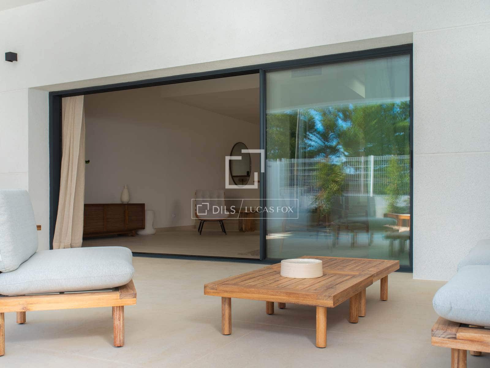 4 bedroom Villa for sale in San Jose / Sant Josep de Sa Talaia with pool garage - € 1,190,000 (Ref: 9739242)