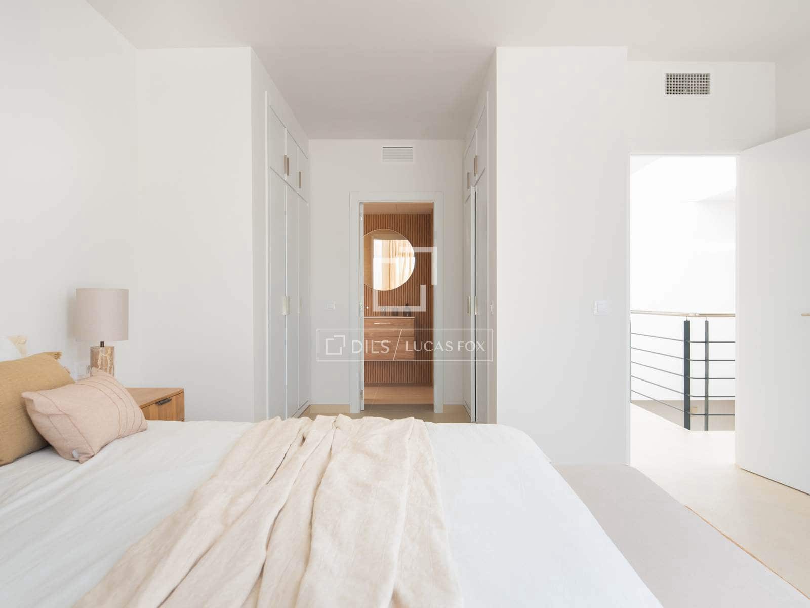 4 bedroom Villa for sale in San Jose / Sant Josep de Sa Talaia with pool garage - € 1,190,000 (Ref: 9739242)