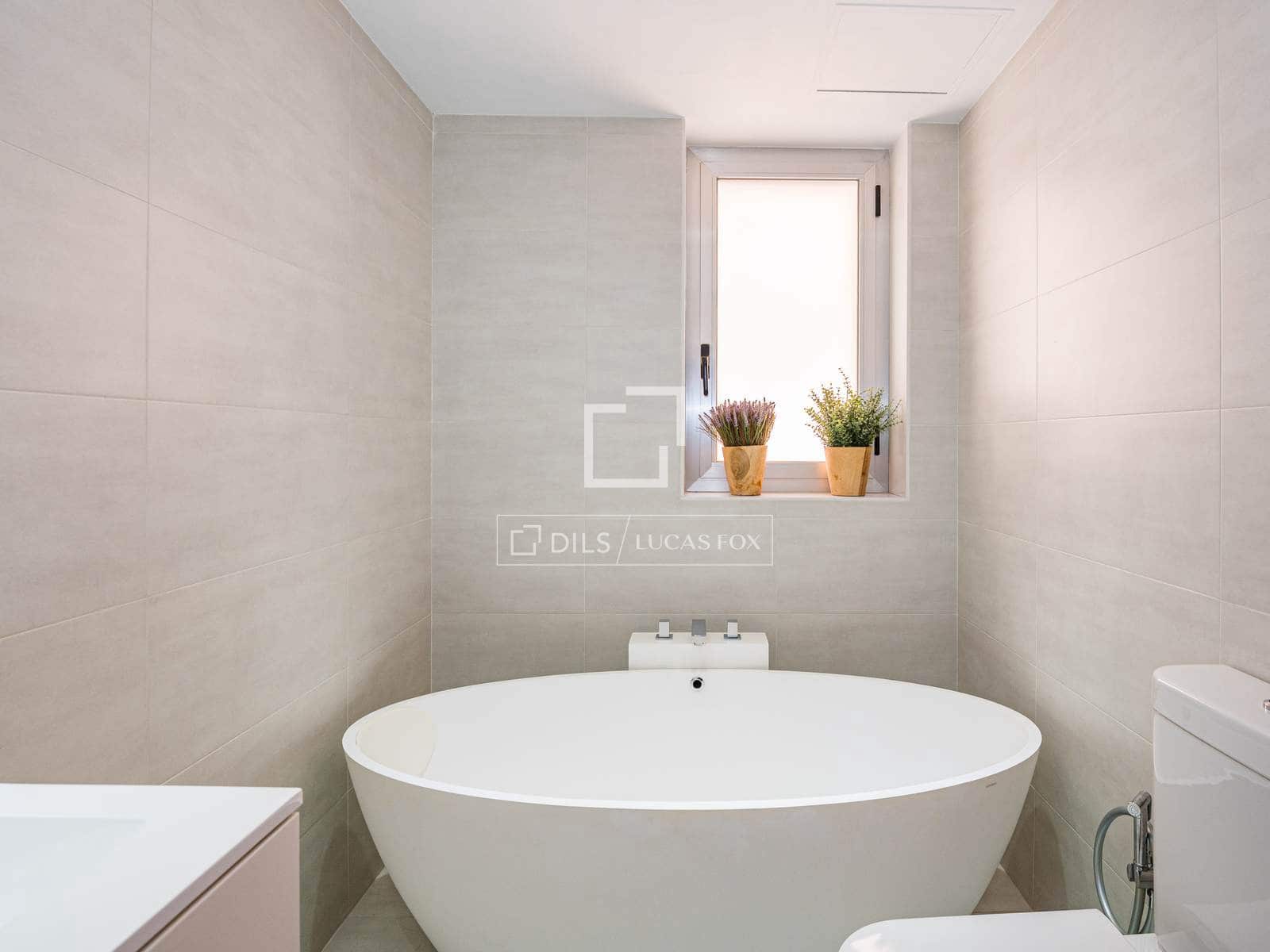 Apartamento de 3 habitaciones en Sant Cugat del Vallès en venta con piscina garaje - 595.000 € (Ref: 9740071)