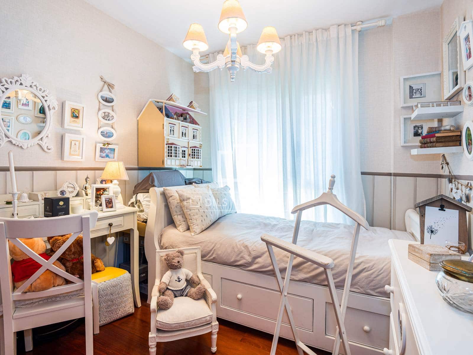 Apartamento de 3 habitaciones en Sant Cugat del Vallès en venta con piscina garaje - 595.000 € (Ref: 9740071)