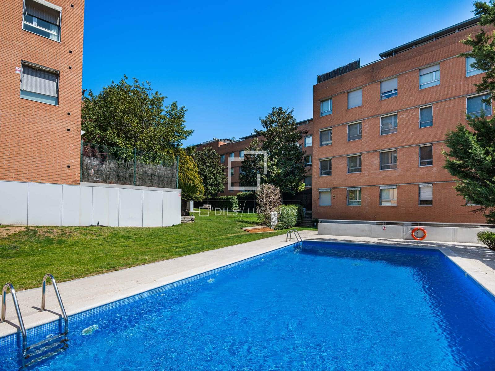 Apartamento de 3 habitaciones en Sant Cugat del Vallès en venta con piscina garaje - 595.000 € (Ref: 9740071)