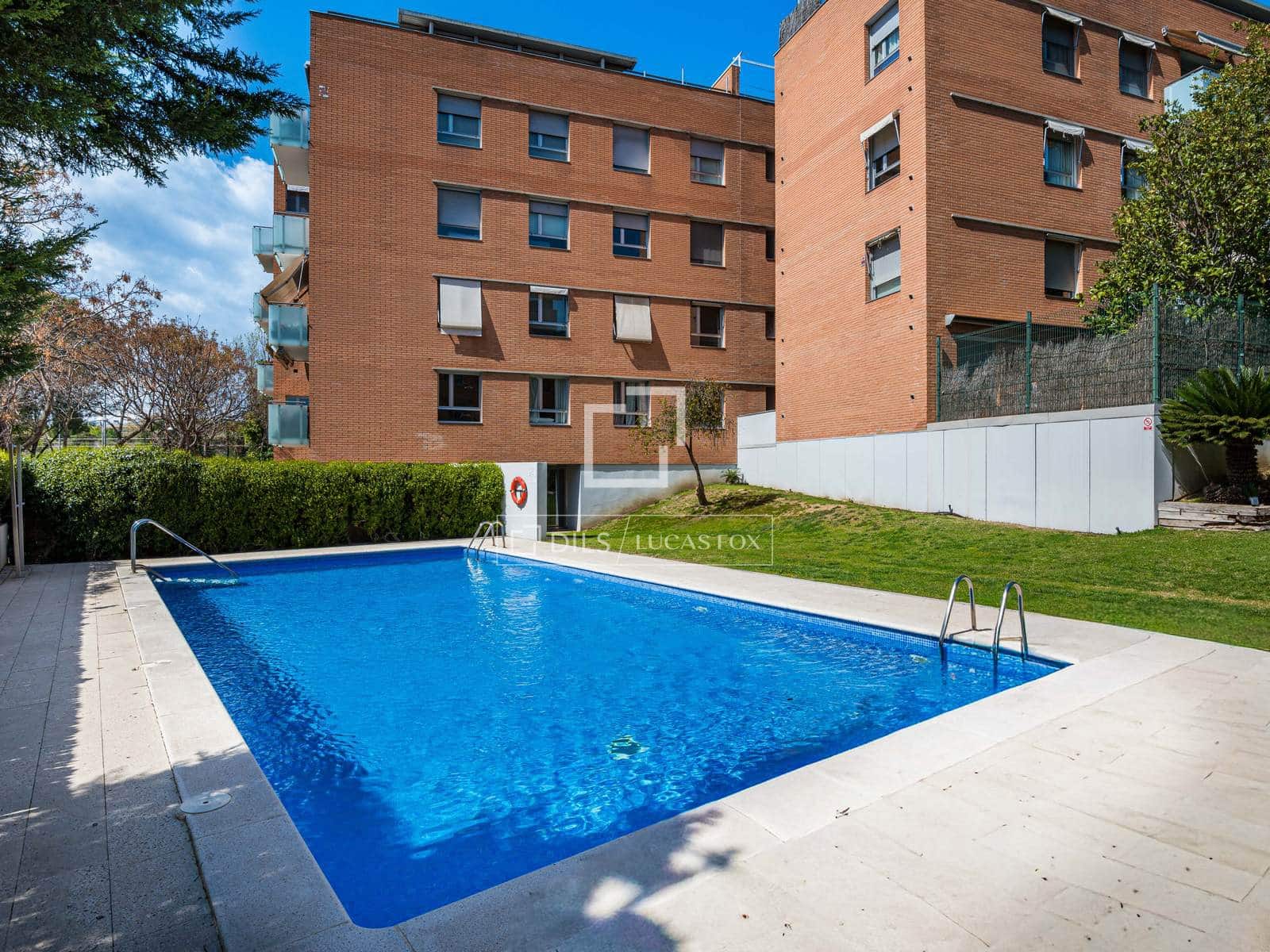 Apartamento de 3 habitaciones en Sant Cugat del Vallès en venta con piscina garaje - 595.000 € (Ref: 9740071)
