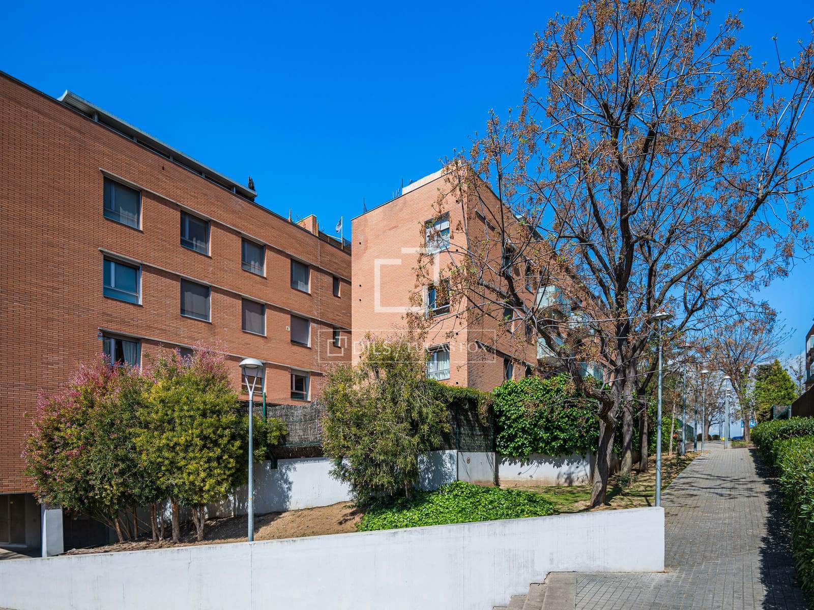 Apartamento de 3 habitaciones en Sant Cugat del Vallès en venta con piscina garaje - 595.000 € (Ref: 9740071)