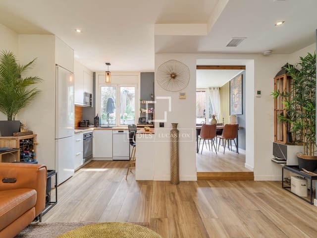 Apartamento de 2 habitaciones en Barcelona ciudad en venta - 696.000 € (Ref: 9740187)