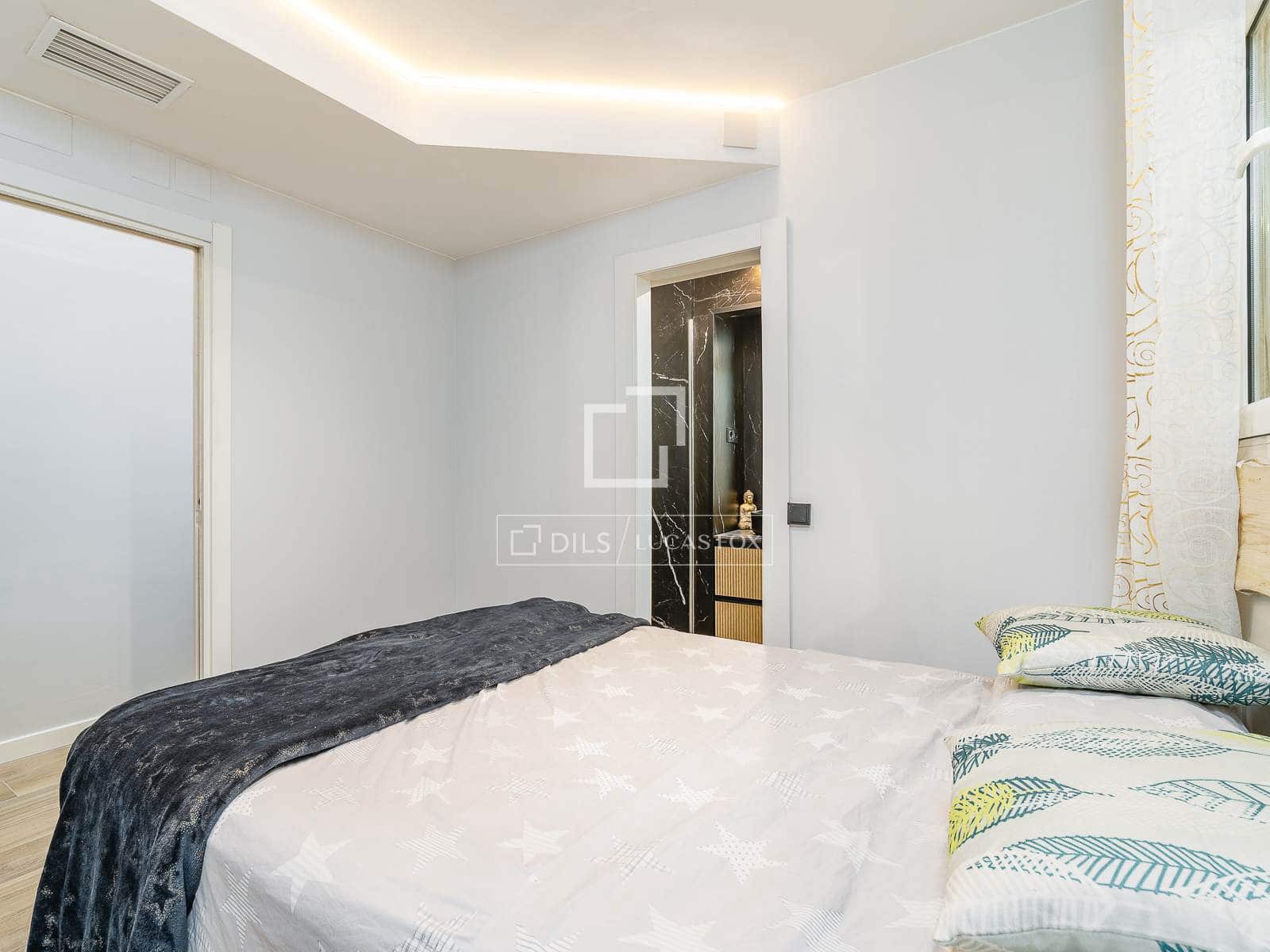 2 soveværelse Lejlighed til salg i Barcelona by - € 685.000 (Ref: 9740187)