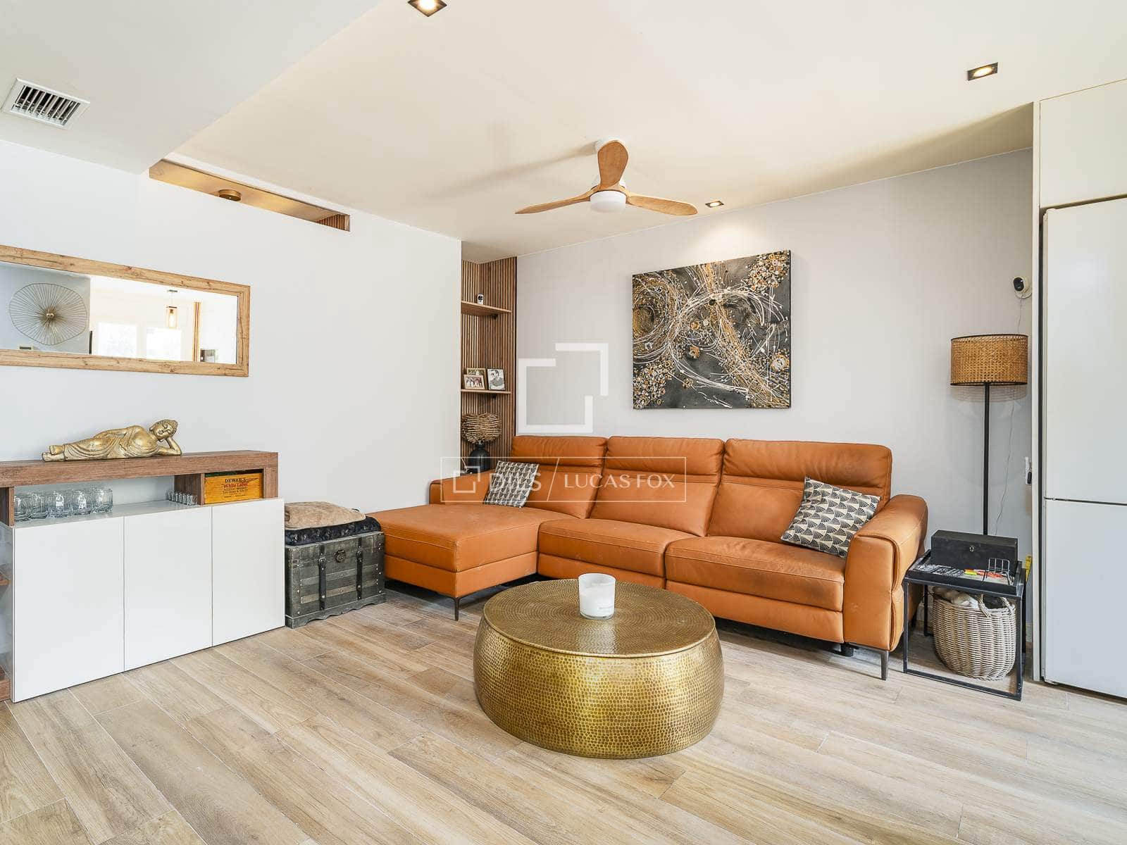 2 soveværelse Lejlighed til salg i Barcelona by - € 685.000 (Ref: 9740187)