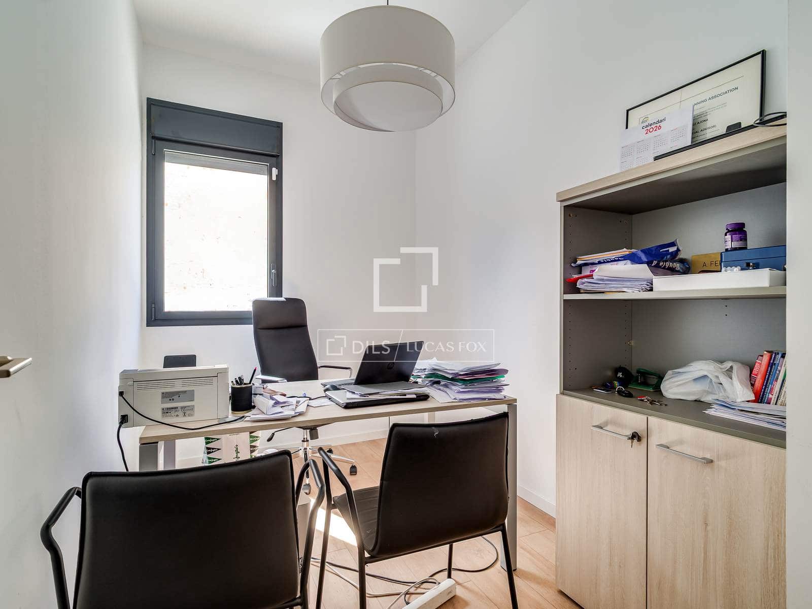 Apartamento de 3 habitaciones en L'Hospitalet de Llobregat en venta con piscina garaje - 455.000 € (Ref: 9740459)