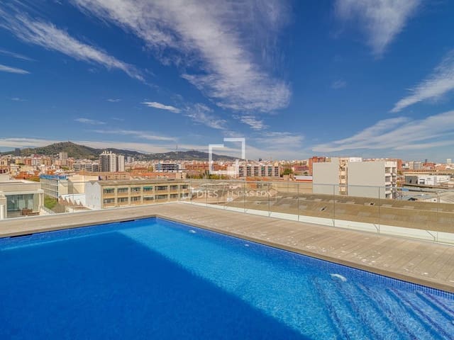 Apartamento de 3 habitaciones en L'Hospitalet de Llobregat en venta con piscina garaje - 455.000 € (Ref: 9740459)