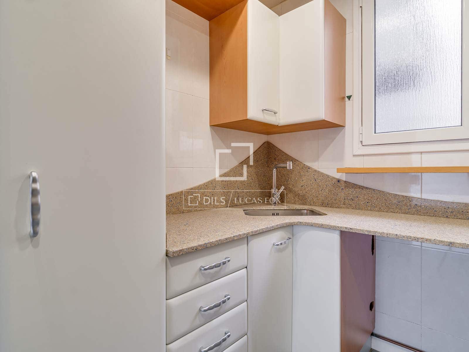 3 makuuhuone Huoneisto myytävänä paikassa Barcelona kaupunki - 820 000 € (Ref: 9740460)