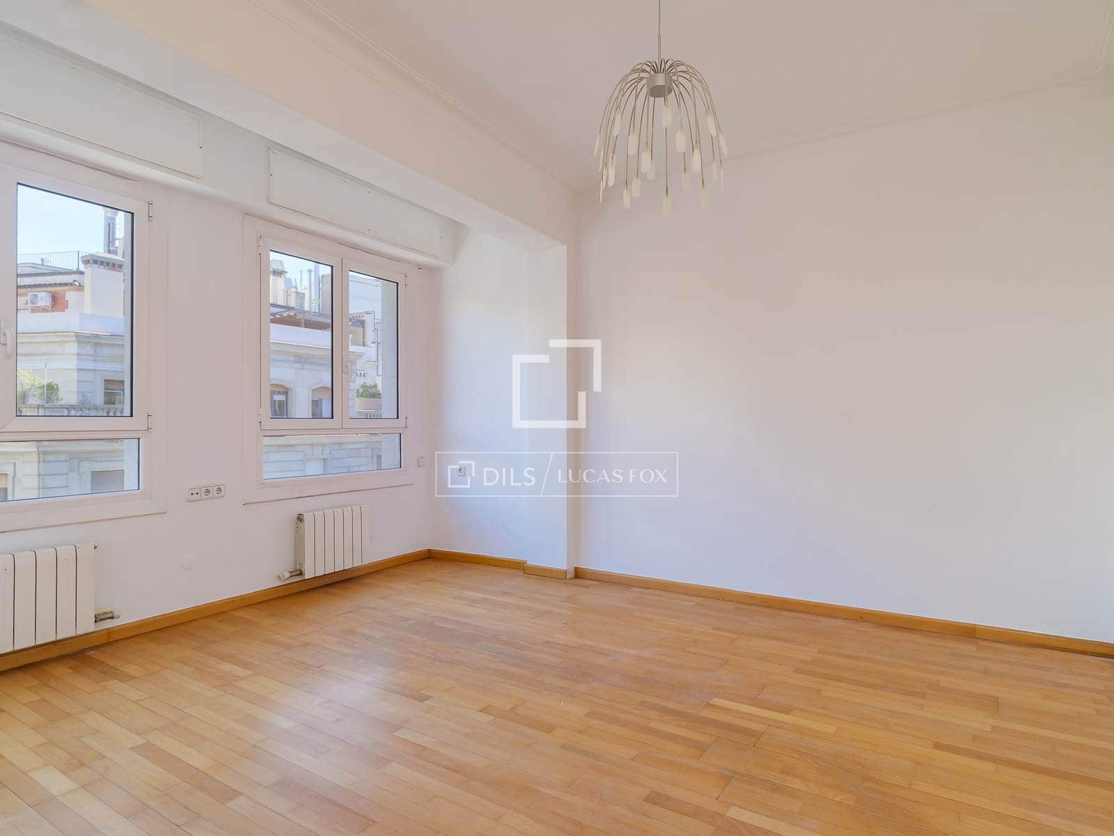 3 makuuhuone Huoneisto myytävänä paikassa Barcelona kaupunki - 820 000 € (Ref: 9740460)