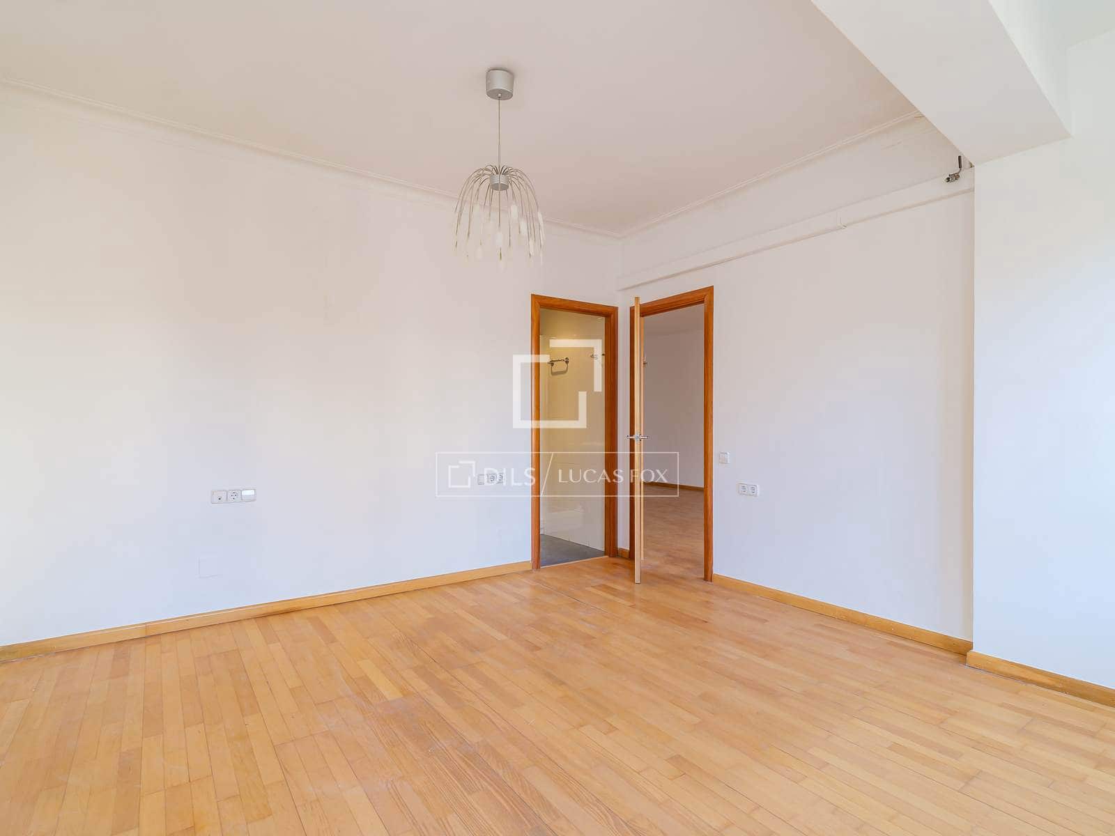 3 makuuhuone Huoneisto myytävänä paikassa Barcelona kaupunki - 820 000 € (Ref: 9740460)