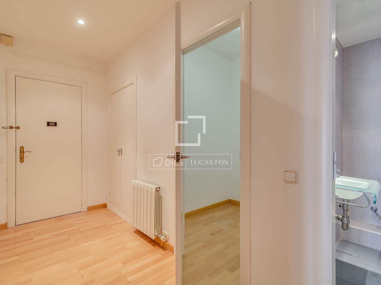 3 makuuhuone Huoneisto myytävänä paikassa Barcelona kaupunki - 820 000 € (Ref: 9740460)