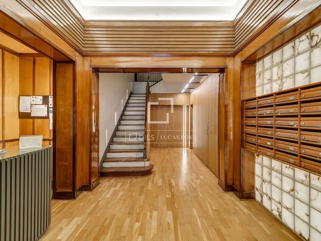 3 makuuhuone Huoneisto myytävänä paikassa Barcelona kaupunki - 820 000 € (Ref: 9740460)