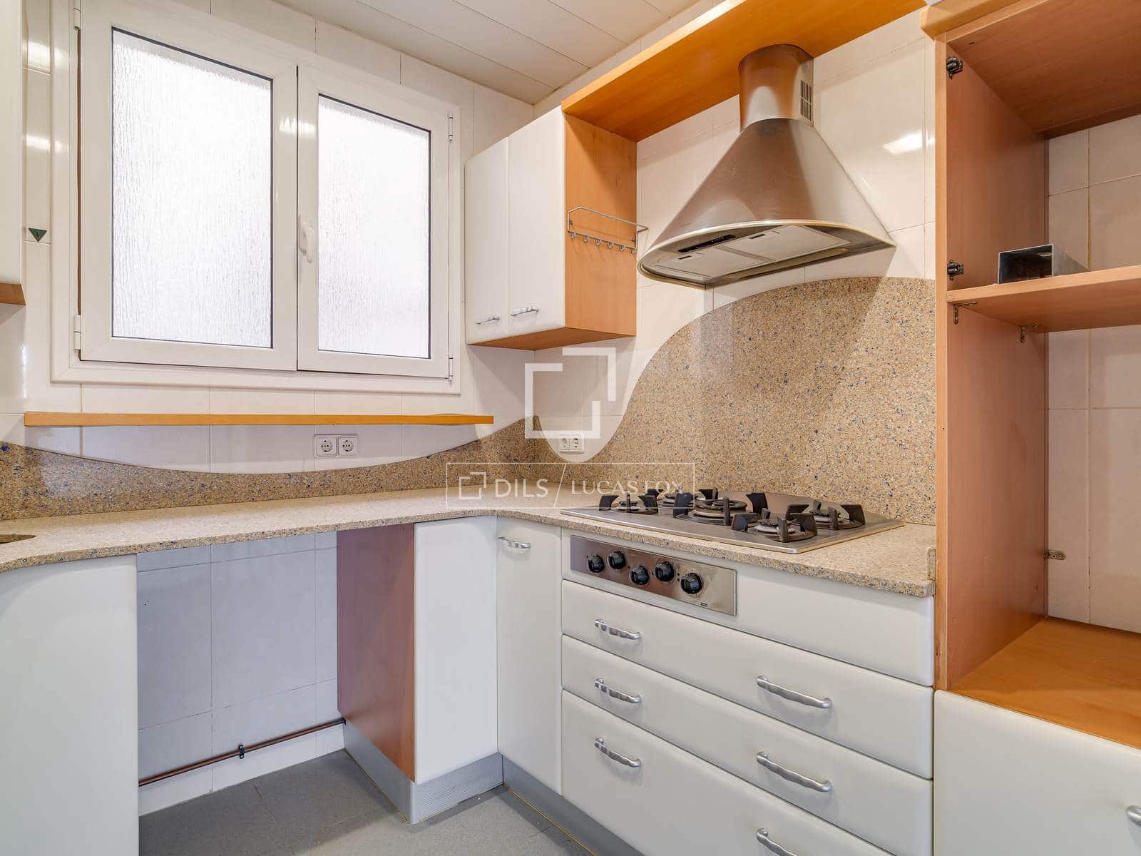 3 makuuhuone Huoneisto myytävänä paikassa Barcelona kaupunki - 820 000 € (Ref: 9740460)