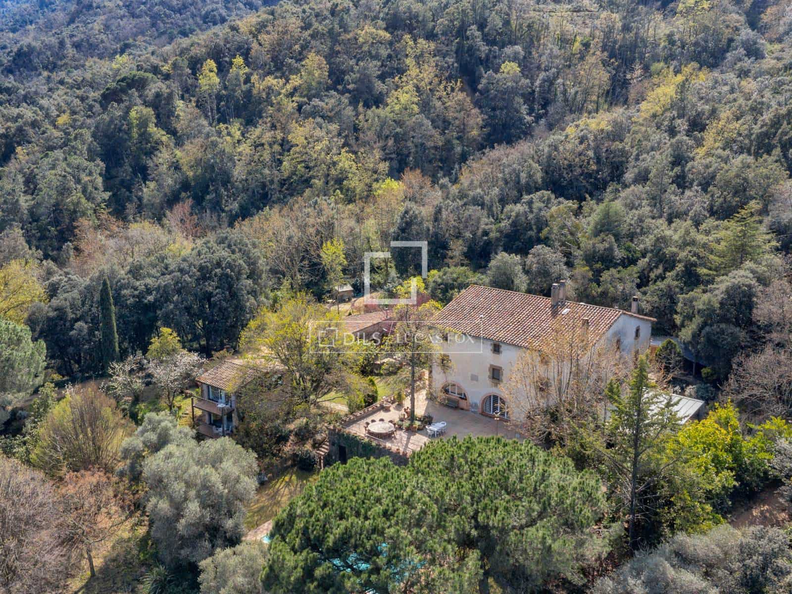 12 soverom Finca/Herregård til salgs i Angles med svømmebasseng garasje - € 1 500 000 (Ref: 9743030)