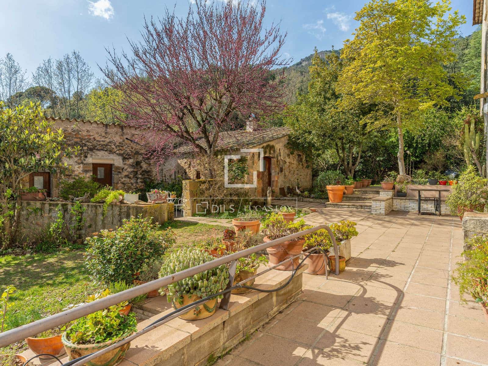 12 soverom Finca/Herregård til salgs i Angles med svømmebasseng garasje - € 1 500 000 (Ref: 9743030)