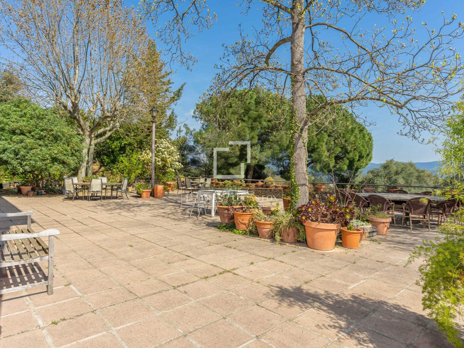 12 soverom Finca/Herregård til salgs i Angles med svømmebasseng garasje - € 1 500 000 (Ref: 9743030)